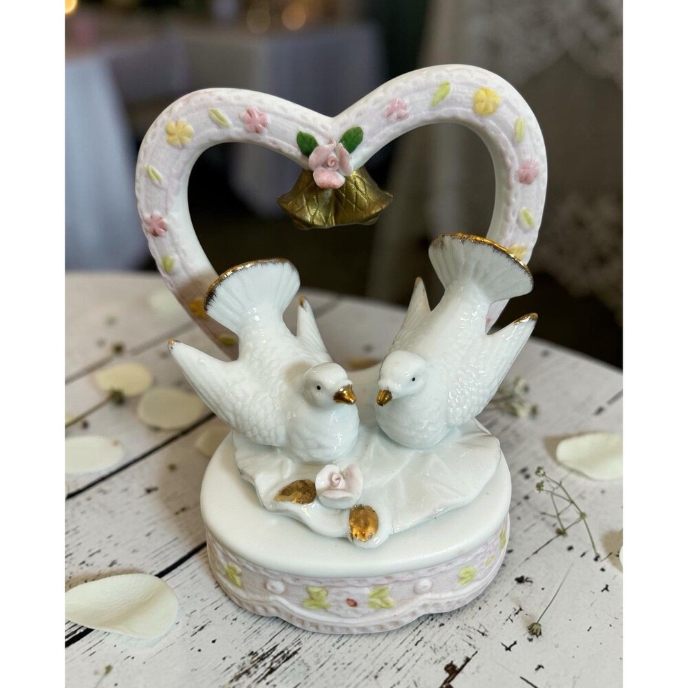 TOMA Porcelain White Dove Figurine Heart Arch Floral Decor Romantic Collectible